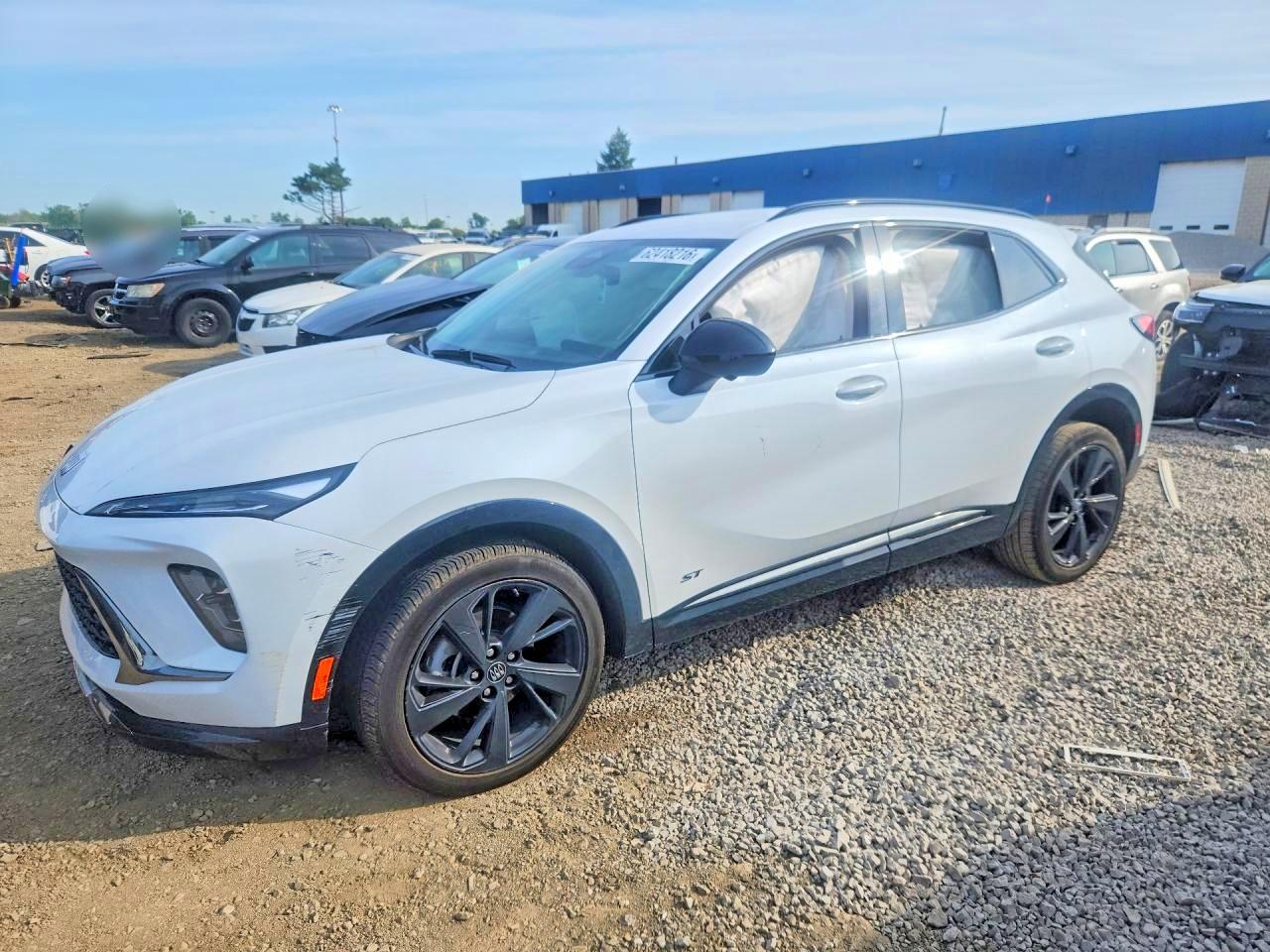 2025 Buick Envision VIN LRBFZLE43SD096584 — COPART salvage auction photo