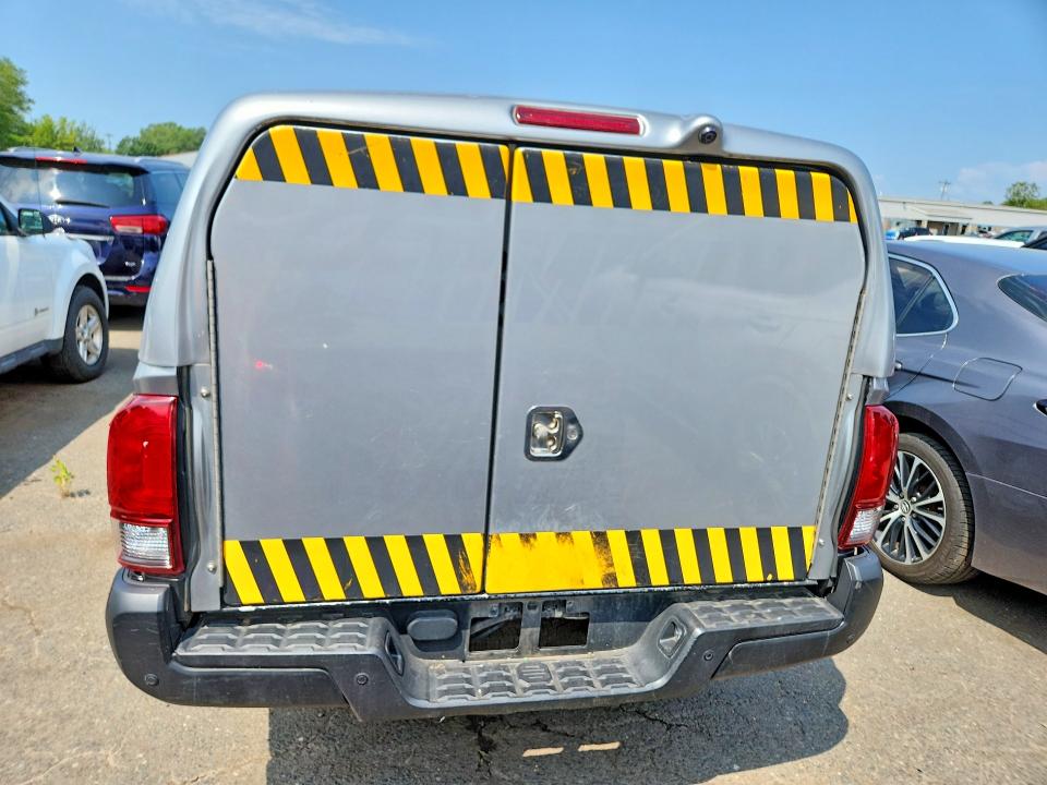 2019 Toyota Tacoma VIN 5TFRX5GN1KX143373 COPART salvage auction — MINOR DENT/SCRATCHES, Ct - Certificate Of Title, sold $475 on 2026-07-28 (photo 6)