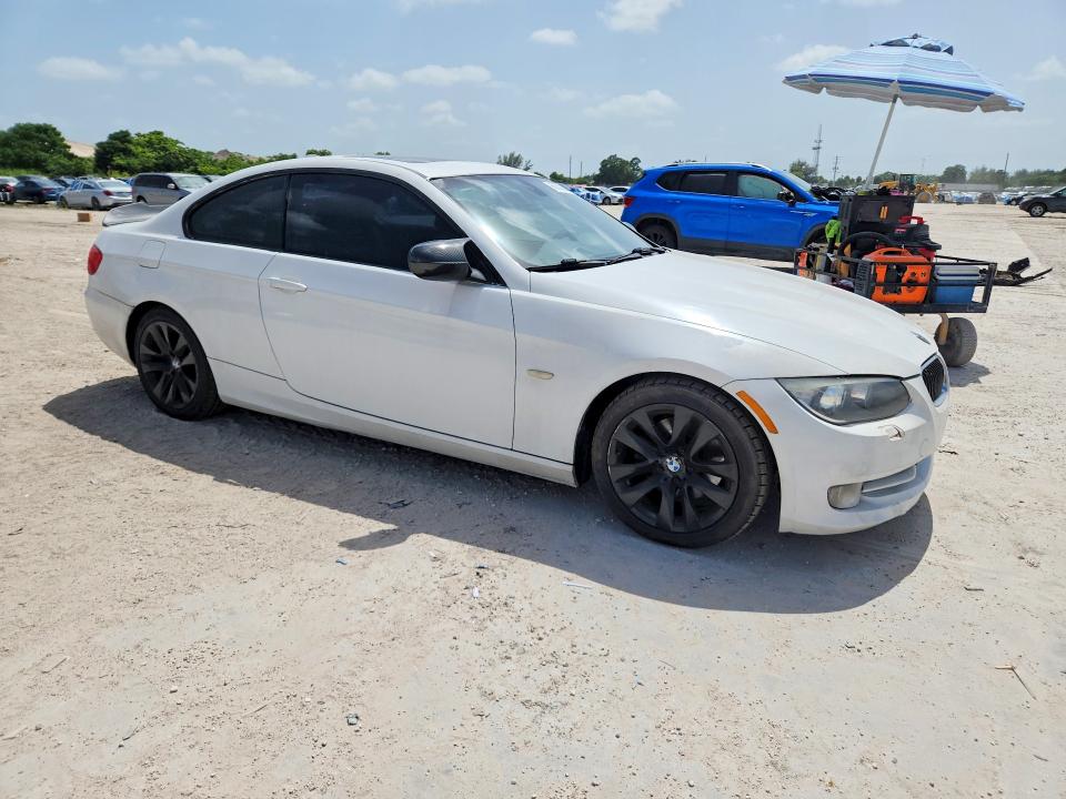 2013 BMW 3er VIN WBAKE5C59DJ107334 COPART salvage auction — MINOR DENT/SCRATCHES, Fl - Certificate Of Title, sold $325 on 2026-07-21 (photo 4)