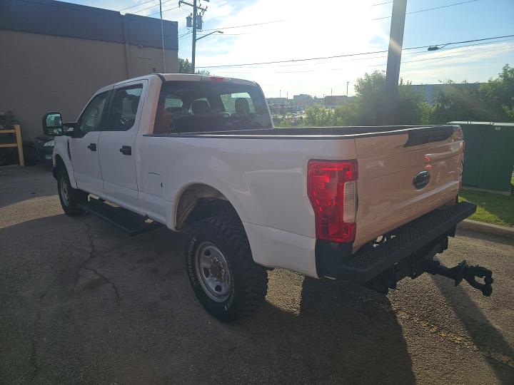 2017 Ford F350 VIN 1FT8W3B60HED95980 COPART salvage auction — MINOR DENT/SCRATCHES, Ab - Bos - Active, sold $7,500 on 2026-07-28 (photo 4)