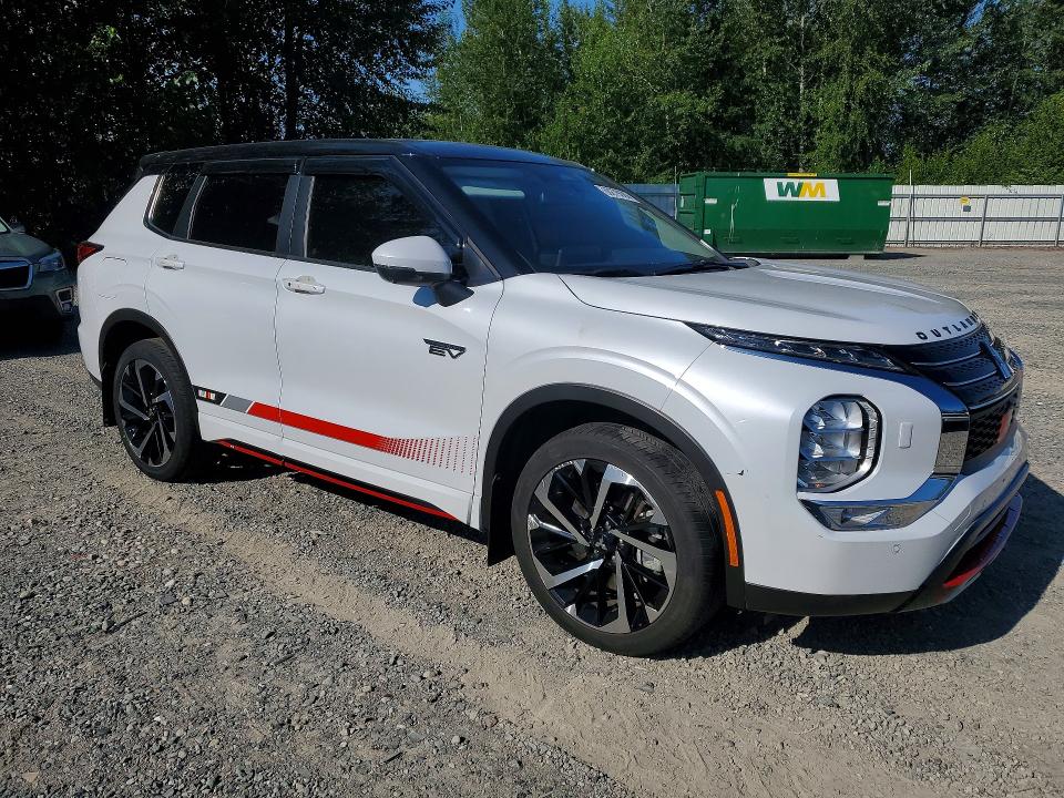2024 Mitsubishi Outlander VIN JA4T5VA93RZ064996 COPART salvage auction — SIDE, Wa - Bill Of Sale, sold $11,300 on 2026-08-03 (photo 4)