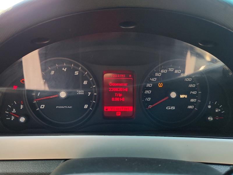 2008 Pontiac G8 VIN 6G2ER57718L130933 COPART salvage auction — FRONT END, Mo - Certificate Of Title, sold $575 on 2026-07-24 (photo 9)