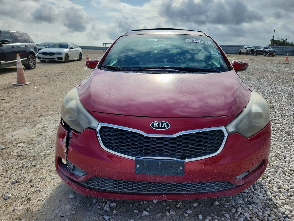 2016 Kia Forte VIN KNAFX4A82G5473717 COPART salvage auction — REAR END, TX - SALVAGE VEHICLE TITLE (P), sold $1,000 on 2026-07-16 (photo 5)