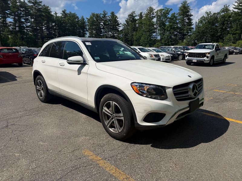 2019 Mercedes-benz Glc VIN WDC0G4KB4KV136679 COPART salvage auction — MINOR DENT/SCRATCHES, Ma - Certificate Of Title (P), sold $9,900 on 2026-07-29 (photo 1)