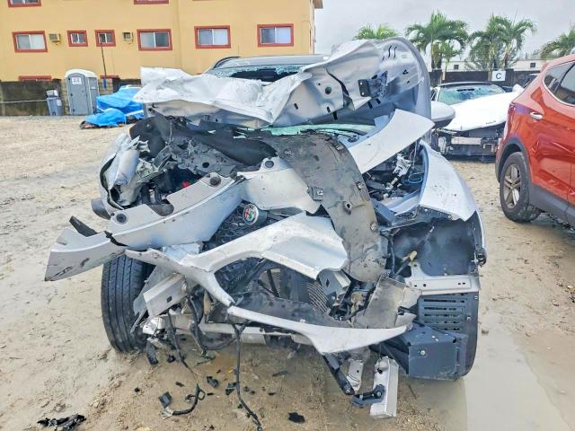 2022 Alfa romeo Stelvio VIN ZASPAKBN0N7D46121 COPART salvage auction — FRONT END, FL - CERTIFICATE OF DESTRUCTION, sold $15 on 2026-07-24 (photo 5)