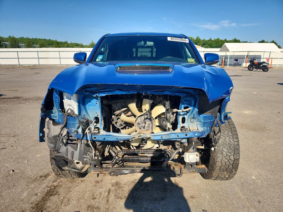2017 Toyota Tacoma VIN 5TFSZ5AN9HX116337 COPART salvage auction — FRONT END, Me - Cert Of Title-Salvage Collisio, sold $100 on 2026-07-29 (photo 5)