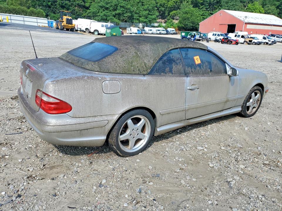 2002 Mercedes-benz Clk-class VIN WDBLK70G62T103758 COPART salvage auction — NORMAL WEAR, MA - CERTIFICATE OF TITLE, sold $80 on 2026-07-27 (photo 3)
