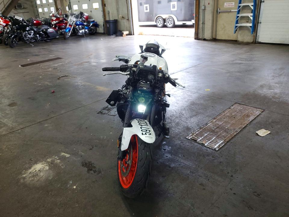 2023 Yamaha VIN JYARM38EXPA007390 COPART salvage auction — SIDE, MN - CERT OF TITLE-PRIOR SALVAGE, sold $1,900 on 2026-07-16 (photo 2)