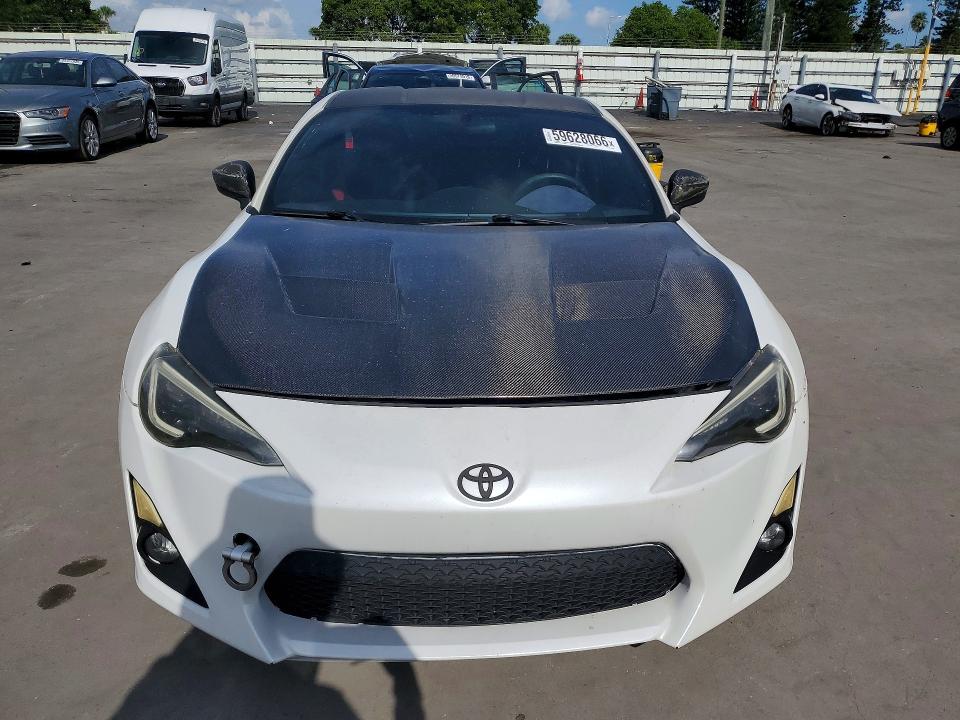 2013 Scion Fr-s VIN JF1ZNAA16D2726192 COPART salvage auction — REAR END, Fl - Cert Of Title Slvg Rebuildable, sold $2,350 on 2026-07-13 (photo 5)