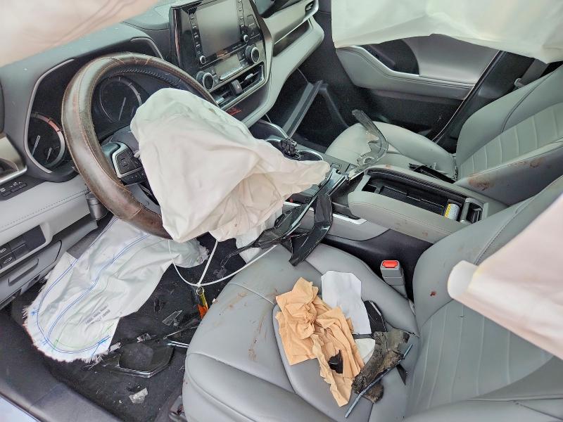 2021 Toyota Highlander VIN 5TDHZRAH3MS065431 COPART salvage auction — ALL OVER, Tn - Salvage Certificate, sold $175 on 2026-07-21 (photo 8)