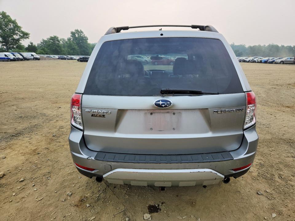 2009 Subaru Forester VIN JF2SH636X9H742345 COPART salvage auction — MINOR DENT/SCRATCHES, NJ - CERTIFICATE OF TITLE, sold $375 on 2026-07-29 (photo 6)