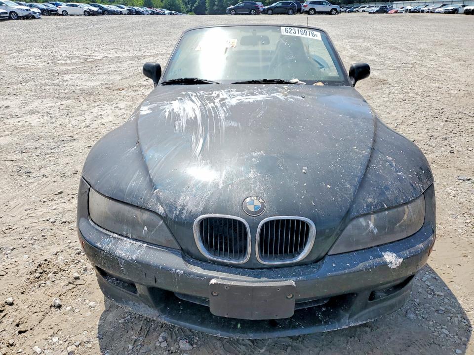 2000 BMW Z3 VIN WBACH9343YLF89676 COPART salvage auction — BURN, MA - CERT OF TITLE-RECONSTRCTD COLL, sold $350 on 2026-08-06 (photo 5)