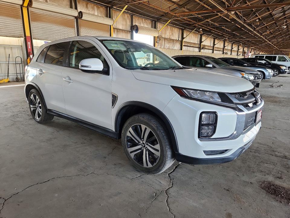 2021 Mitsubishi Outlander VIN JA4ARUAU9MU009887 COPART salvage auction — NORMAL WEAR, Az - Certificate Of Title, sold $1,850 on 2026-07-29 (photo 4)