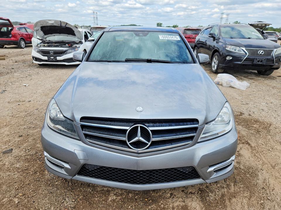 2014 Mercedes-benz C-klasse VIN WDDGF8AB2EG209899 COPART salvage auction — WATER/FLOOD, Il - Salvage Cert-Flood, sold $1,100 on 2026-08-20 (photo 5)