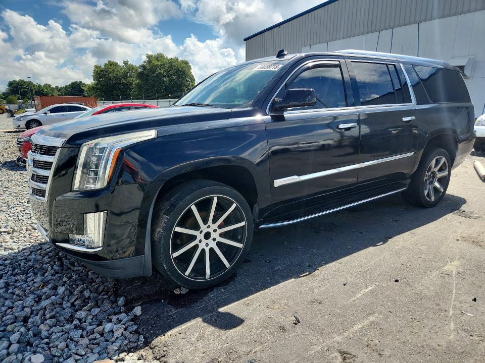 2015 Cadillac Escalade VIN 1GYS3HKJ0FR178879 COPART salvage auction — MINOR DENT/SCRATCHES, FL - CERTIFICATE OF TITLE, sold $5,400 on 2026-07-27 (photo 1)