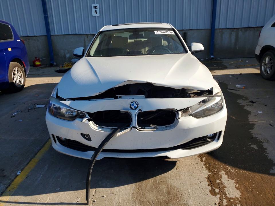 2014 BMW 3er VIN WBA3C3C50EP662640 COPART salvage auction — FRONT END, Ky - Cert Of Title-Salvage, sold $1,150 on 2026-08-19 (photo 5)