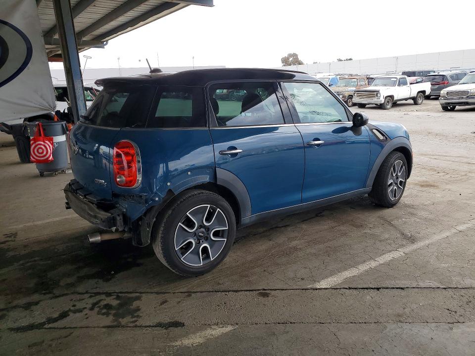 2011 Mini Cooper VIN WMWZC3C57BWL80362 COPART salvage auction — REAR END, Ca - Salvage Certificate, sold $725 on 2026-08-06 (photo 3)