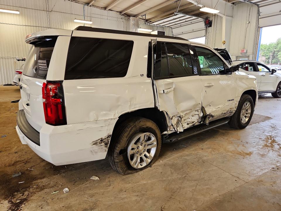 2019 Chevrolet Tahoe VIN 1GNSKBKC9KR183586 COPART salvage auction — SIDE, MN - CERT OF TITLE-SALVAGE, sold $7,800 on 2026-07-28 (photo 3)