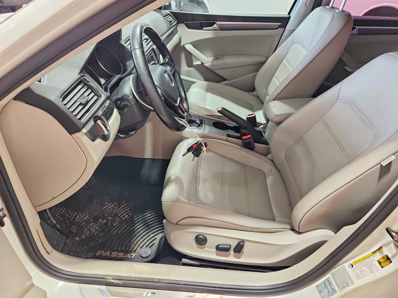 2018 Volkswagen Passat VIN 1VWAA7A39JC008016 COPART salvage auction — MINOR DENT/SCRATCHES, Pa - Cert Of Title (P), sold $4,500 on 2026-08-11 (photo 7)