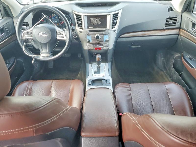 2014 Subaru Outback VIN 4S4BRCPC3E3292857 COPART salvage auction — MINOR DENT/SCRATCHES, Tn - Certificate Of Title (P), sold $3,800 on 2026-07-23 (photo 8)