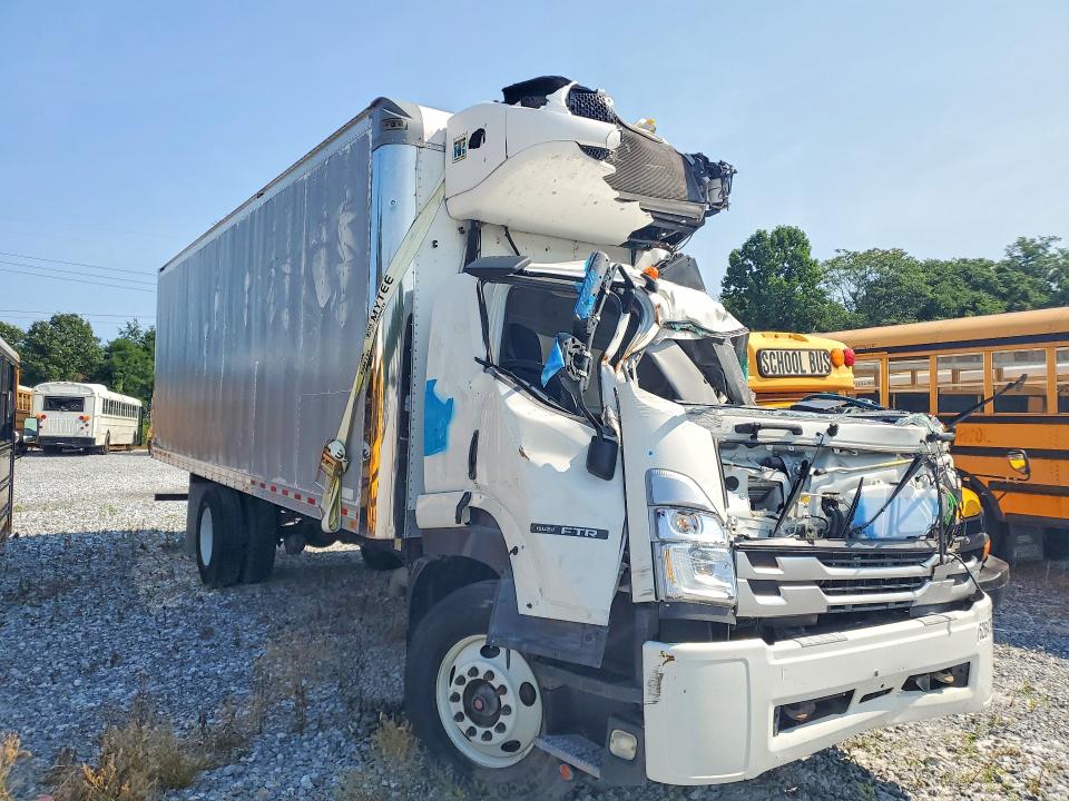2023 Isuzu VIN 54DK6S1F4PSA51570 COPART salvage auction — ROLLOVER, Pa - Certificate Of Salvage, sold $3,700 on 2026-09-08 (photo 4)