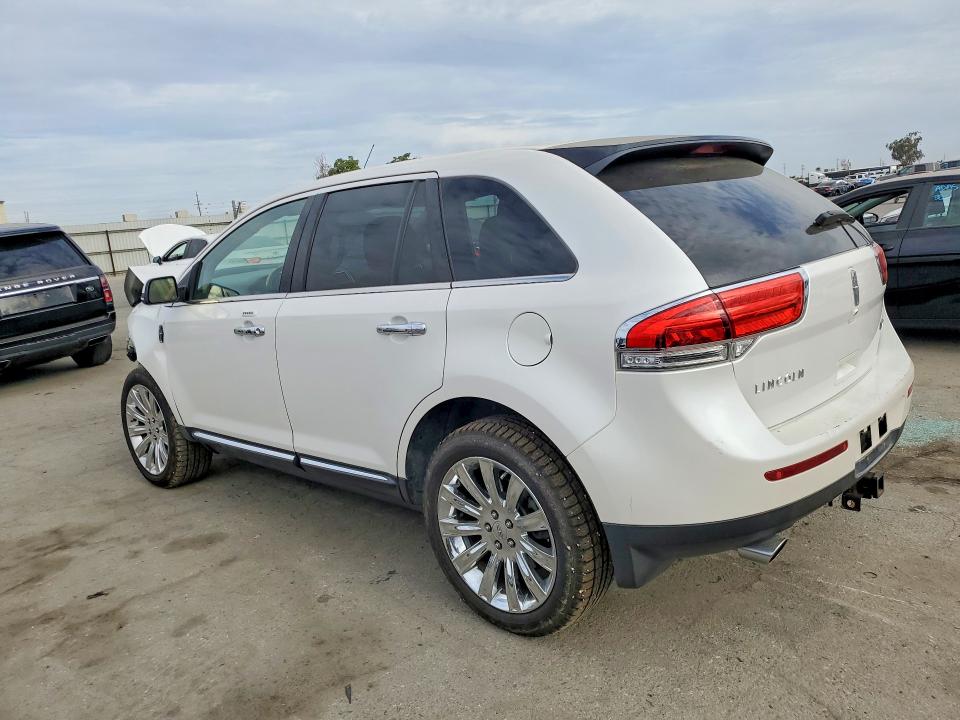 2013 Lincoln Mkx VIN 2LMDJ6JK7DBL38565 COPART salvage auction — FRONT END, CA - SALVAGE CERTIFICATE, sold $750 on 2026-07-24 (photo 2)