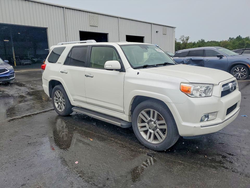 2013 Toyota 4runner VIN JTEZU5JR6D5062111 COPART salvage auction — SIDE, Fl - Cert Of Title Slvg Rebuildable, sold $9,100 on 2026-07-20 (photo 4)