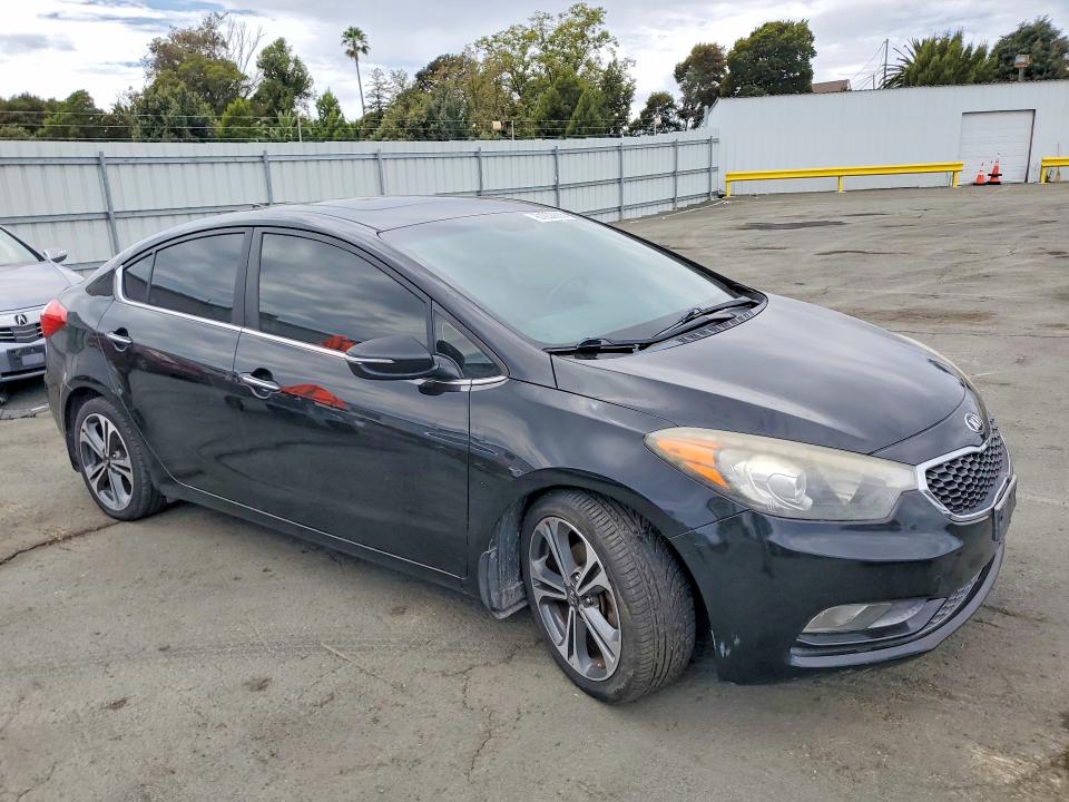 2015 Kia Forte VIN KNAFZ4A89F5338436 COPART salvage auction — VANDALISM, Ca - Salvage Certificate, sold $250 on 2026-07-31 (photo 4)