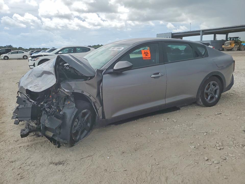 2025 Kia K4 VIN 3KPFT4DE5SE186353 COPART salvage auction — FRONT END, Fl - Certificate Of Destruction, sold $4,600 on 2026-09-03 (photo 1)