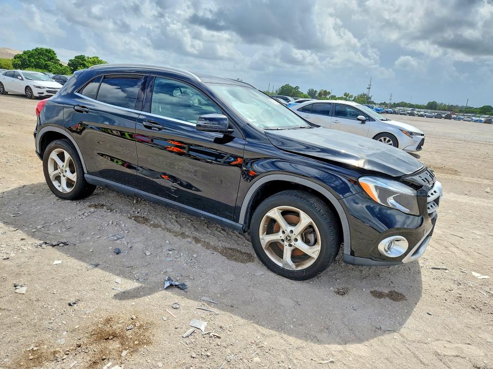 2018 Mercedes-benz Gla-klasse VIN WDCTG4EB3JJ496542 COPART salvage auction — MINOR DENT/SCRATCHES, FL - CERTIFICATE OF TITLE, sold $6,300 on 2026-07-28 (photo 4)