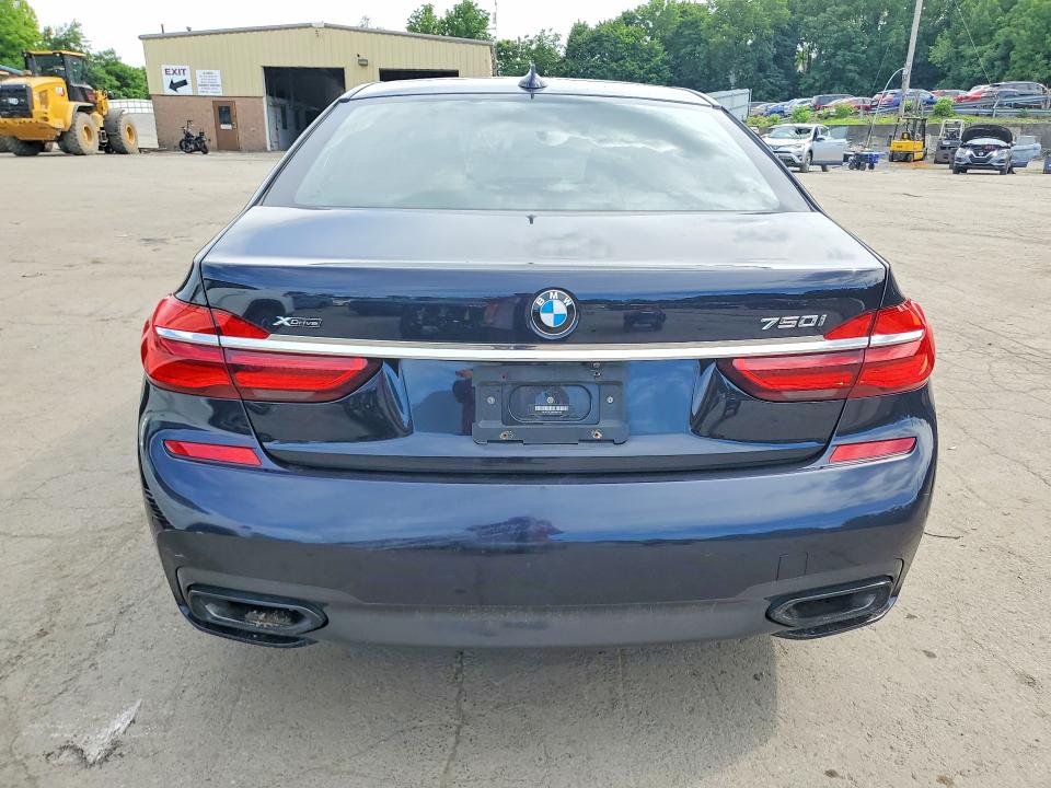2019 BMW 7er VIN WBA7F2C59KB240149 COPART salvage auction — SIDE, Salvage Title, sold $8,200 on 2026-08-03 (photo 6)