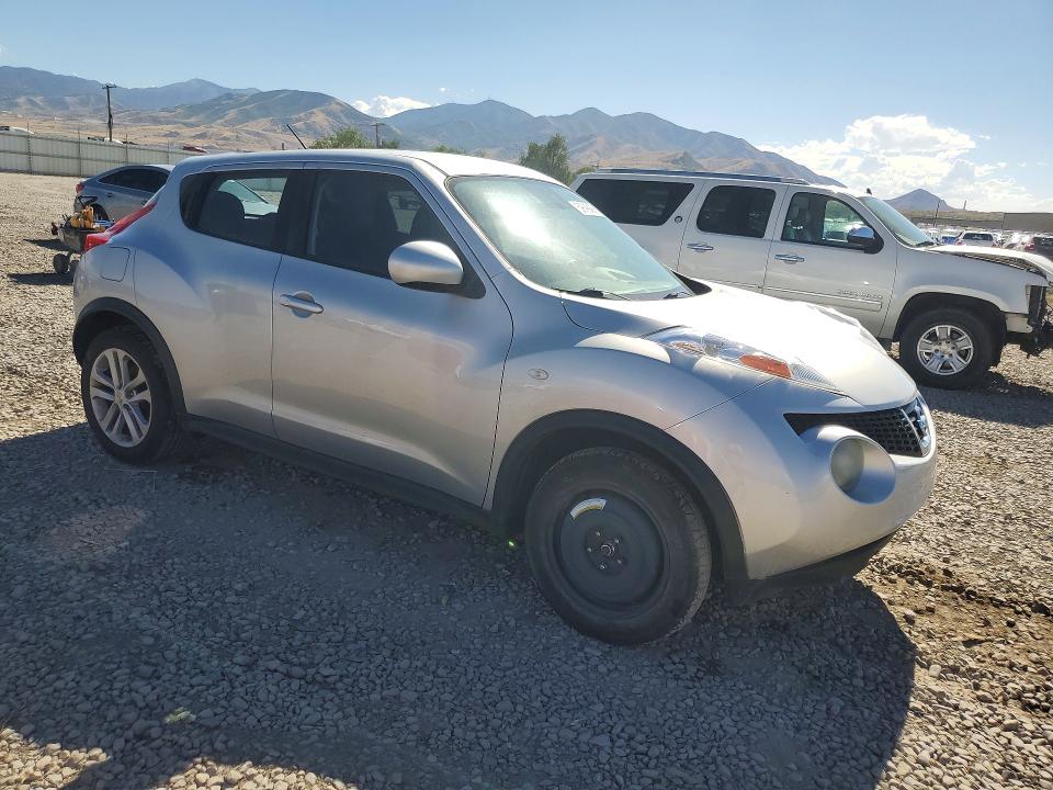 2013 Nissan Juke VIN JN8AF5MV3DT228203 COPART salvage auction — MINOR DENT/SCRATCHES, Ut - Certificate Of Title, sold $200 on 2026-07-10 (photo 4)