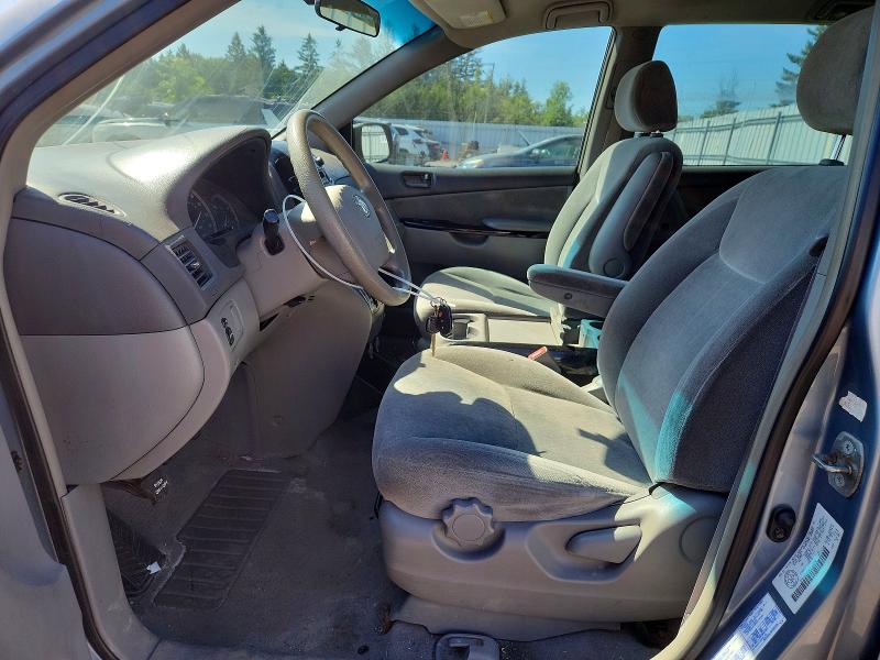 2004 Toyota Sienna VIN 5TDZA29C94S143870 COPART salvage auction — REAR END, On - Permit Salvage, sold $750 on 2026-07-28 (photo 7)