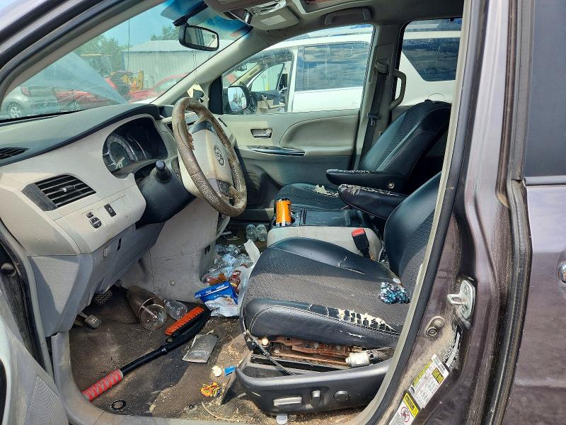 2013 Toyota Sienna VIN 5TDXK3DC3DS360963 COPART salvage auction — MINOR DENT/SCRATCHES, Il - Certificate Of Title, sold $1,550 on 2026-07-20 (photo 7)