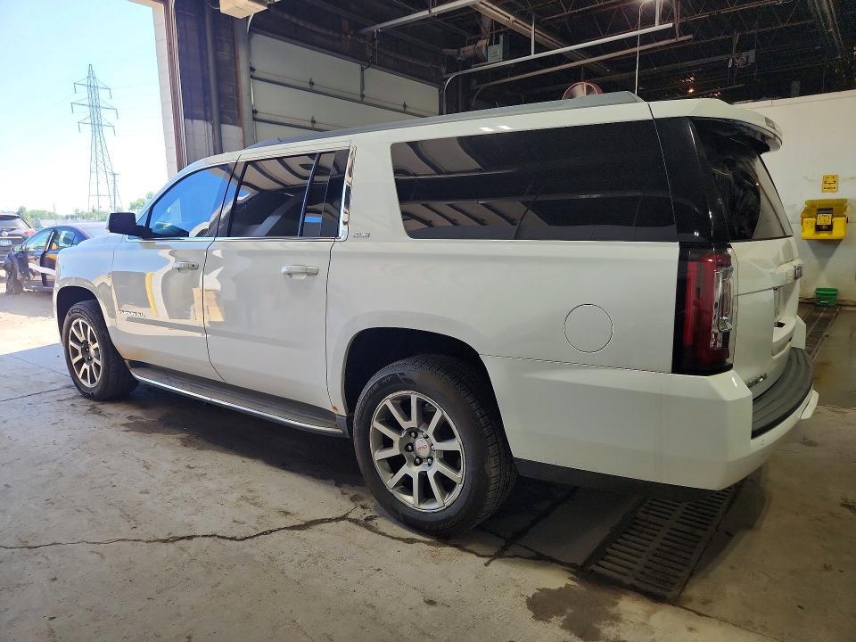 2015 Gmc Yukon xl VIN 1GKS2GKC2FR636138 COPART salvage auction — MINOR DENT/SCRATCHES, MI - CERTIFICATE OF TITLE, sold $3,050 on 2026-10-05 (photo 2)