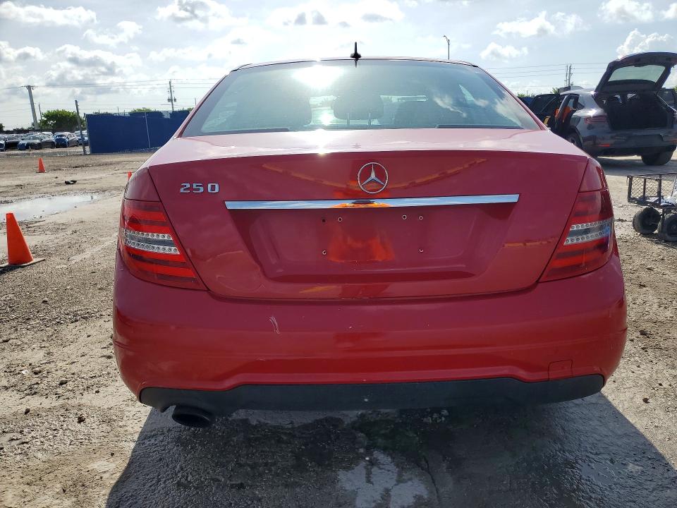 2014 Mercedes-benz C-klasse VIN WDDGF4HB6ER307790 COPART salvage auction — MINOR DENT/SCRATCHES, Fl - Certificate Of Title (P), sold $1,800 on 2026-08-12 (photo 6)