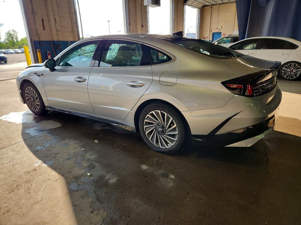 2025 Hyundai Sonata hybrid VIN KMHL34JJ5SA103748 COPART salvage auction — SIDE, FL - CERTIFICATE OF TITLE, sold $300 on 2026-08-03 (photo 2)