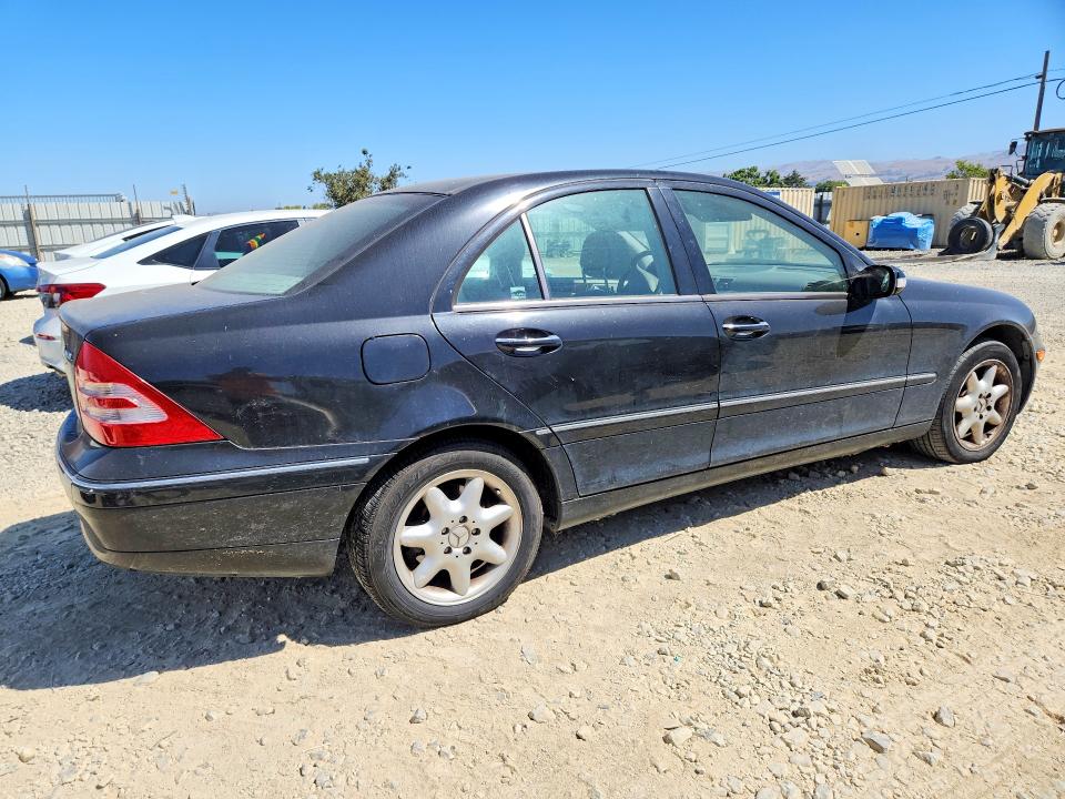 2003 Mercedes-benz C class VIN WDBRF84J53F438620 COPART salvage auction — FRONT END, CA - DIS/DLR/EXP ONLY CLEAN TITLE, sold $325 on 2026-08-20 (photo 3)