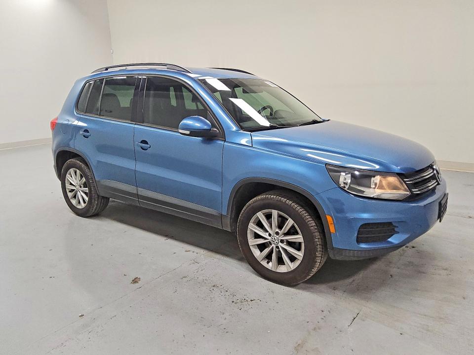 2018 Volkswagen Tiguan VIN WVGAV7AX4JK000045 COPART salvage auction — MINOR DENT/SCRATCHES, Wv - Certificate Of Title, sold $6,800 on 2026-07-14 (photo 4)