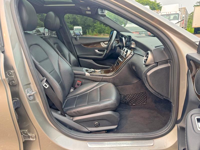2019 Mercedes-benz C class VIN 55SWF8EB5KU305546 COPART salvage auction — NORMAL WEAR, Ma - Certificate Of Title (P), sold $10,400 on 2026-07-27 (photo 5)