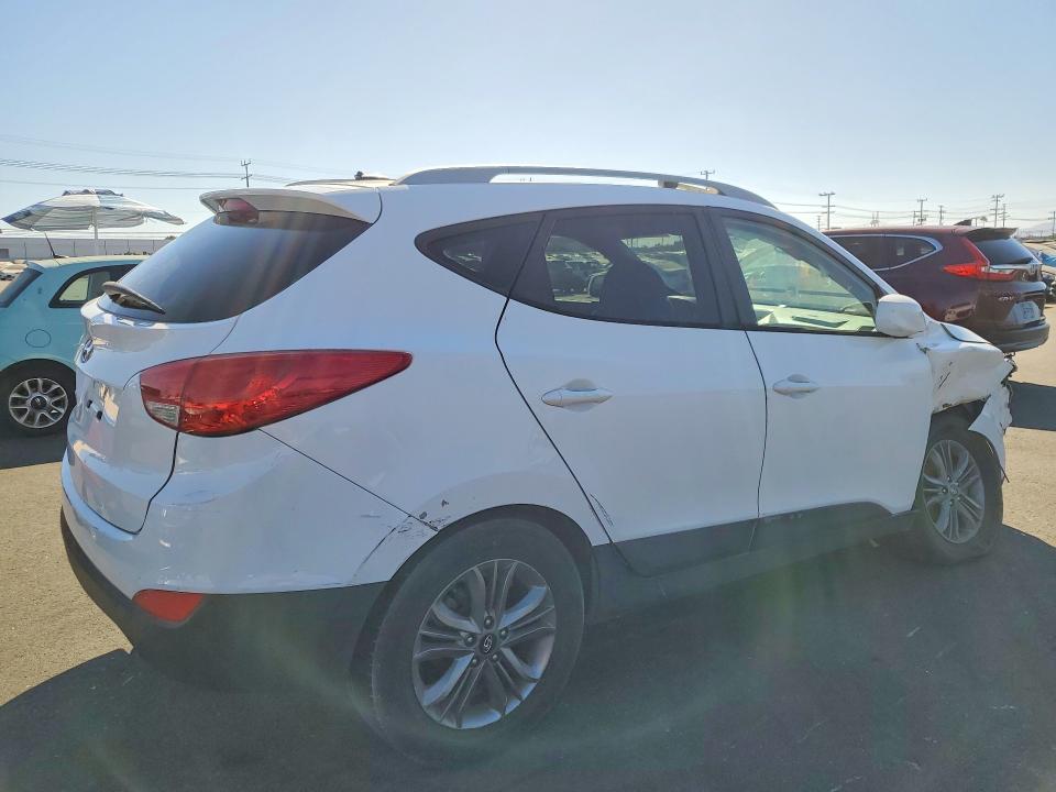 2015 Hyundai Tucson VIN KM8JU3AG7FU092680 COPART salvage auction — FRONT END, Ca - Cert Of Title-Salvaged, sold $2,300 on 2026-07-27 (photo 3)