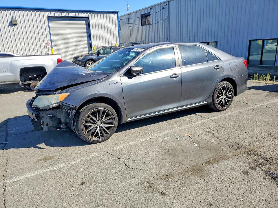 2012 Toyota Camry solara VIN 4T1BD1FK5CU009166 COPART salvage auction — FRONT END, Ca - Salvage Certificate, sold $425 on 2026-07-31 (photo 1)
