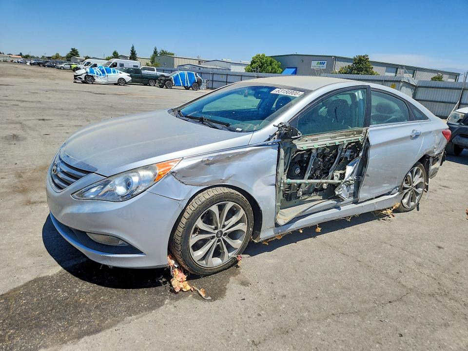 2014 Hyundai Sonata VIN 5NPEC4AC9EH833481 COPART salvage auction — SIDE, CA - DIS/DLR/EXP ONLY CLEAN TITLE, sold $350 on 2026-07-31 (photo 1)