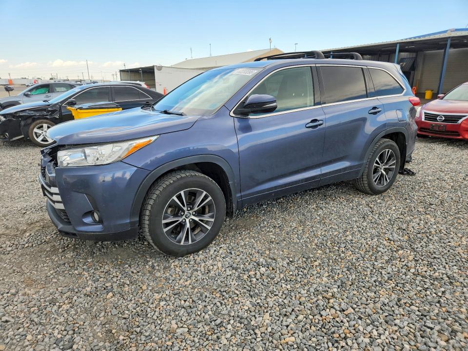 2018 Toyota Highlander VIN 5TDBZRFH4JS872938 COPART salvage auction — FRONT END, Co - Salvage Title, sold $575 on 2026-07-30 (photo 1)