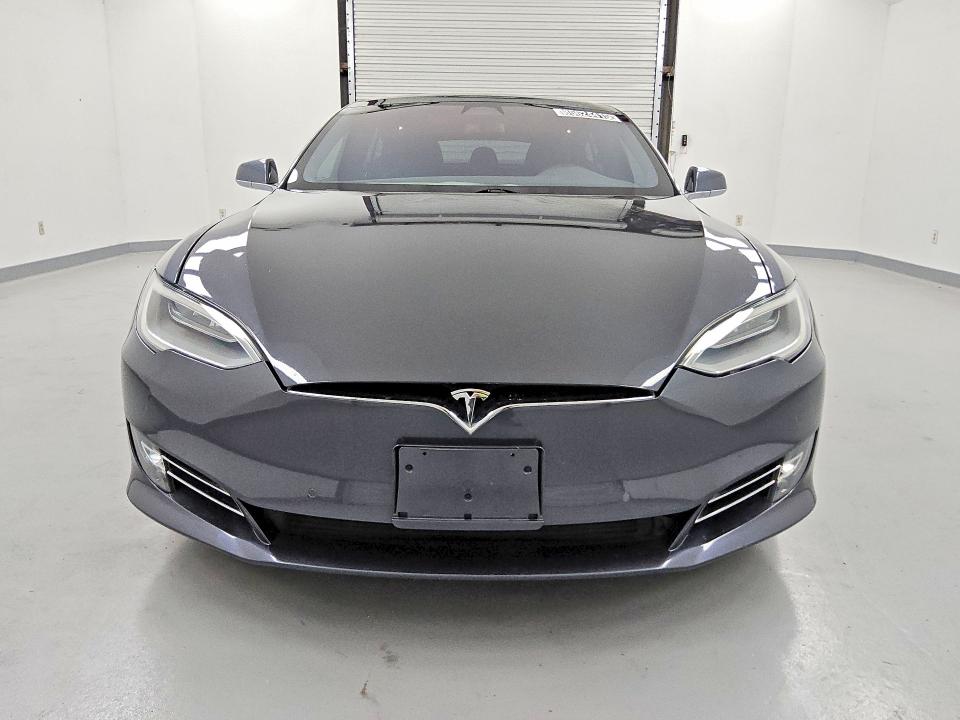 2018 Tesla Model s VIN 5YJSA1E21JF247794 COPART salvage auction — MINOR DENT/SCRATCHES, Tx - Certificate Of Title, sold $14,200 on 2026-07-28 (photo 5)
