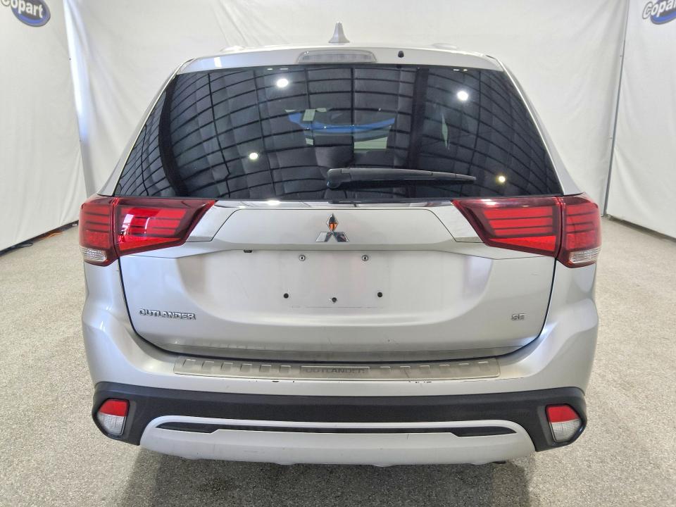 2020 Mitsubishi Outlander VIN JA4AD3A33LZ004119 COPART salvage auction — MECHANICAL, Ca - Certificate Of Title, sold $5,507 on 2026-08-25 (photo 6)