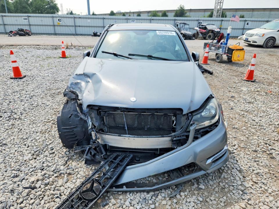 2014 Mercedes-benz C class VIN WDDGF8ABXER305624 COPART salvage auction — FRONT END, OH - CERT OF TITLE-SALVAGE, sold $150 on 2026-07-28 (photo 5)