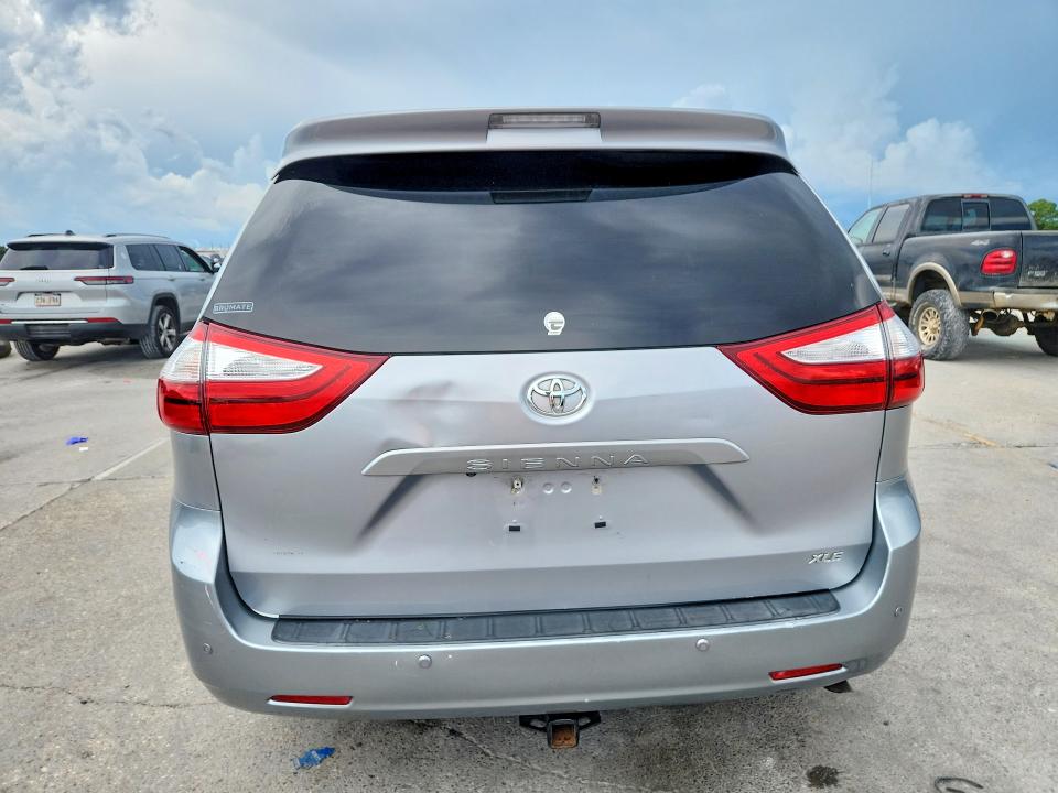 2015 Toyota Sienna VIN 5TDYK3DC8FS582339 COPART salvage auction — SIDE, La - Cert Of Title-Salvage, sold $1,750 on 2026-07-15 (photo 6)