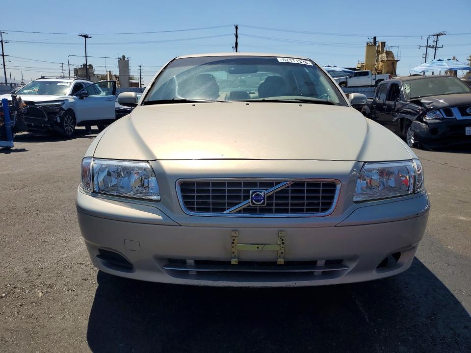 2004 Volvo S80 VIN YV1TS92D441351578 COPART salvage auction — SIDE, CA - DIS/DLR/EXP ONLY CLEAN TITLE, sold $325 on 2026-07-29 (photo 5)