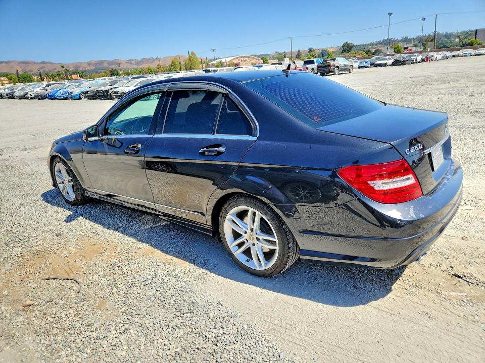 2013 Mercedes-benz C-klasse VIN WDDGF4HB0DA768464 COPART salvage auction — MINOR DENT/SCRATCHES, Ca - Dis/Dlr/Exp App For Dup Clean, sold $2,000 on 2026-08-12 (photo 2)